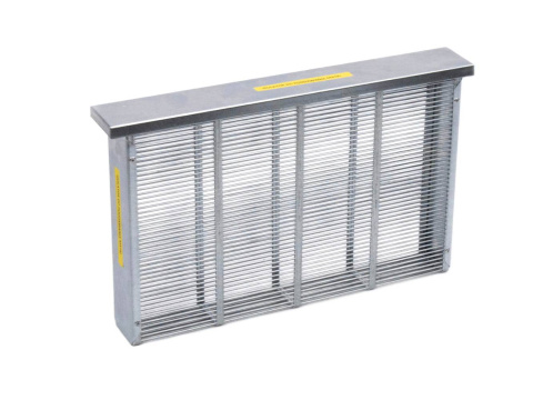 Izolator do poddawania matki pszczelej 1-ramkowy Ostrowskiej z przykrywką 366x55x240 mm^ Izolator do poddawania matki pszczelej 1-ramkowy Ostrowskiej z przykrywką 366x55x240 mm^