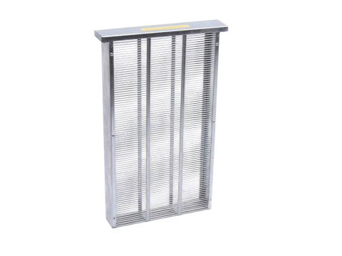 Izolator do poddawania matki pszczelej 1-ramkowy Warszawski Zwykły z przykrywką 205x55x445 mm^ Izolator do poddawania matki pszczelej 1-ramkowy Warszawski Zwykły z przykrywką 205x55x445 mm^