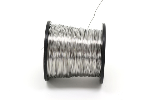 Drut pszczelarski nierdzewny 0,4 mm - 250 g Drut pszczelarski nierdzewny 0,4 mm - 250 g