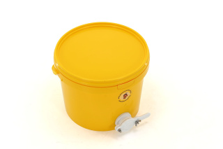 Odstojnik polipropylenowy (10L) z zaworem plastikowym 6/4''